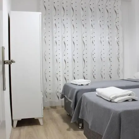 2+1 Flat With Garden For Rent In Datca Center Daire *