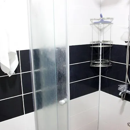 Daire 2+1 Flat With Garden For Rent In Datca Center *