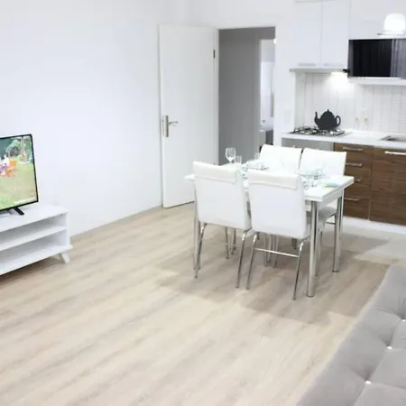 Daire 2+1 Flat With Garden For Rent In Datca Center